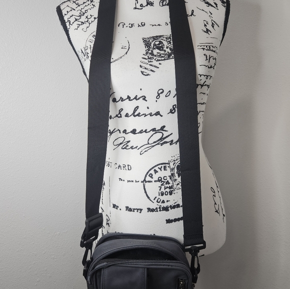 No boundaries square crossbody bag - Picture 6 of 7